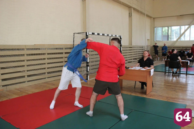 В Саратове определили самых сильных и выносливых полицейских